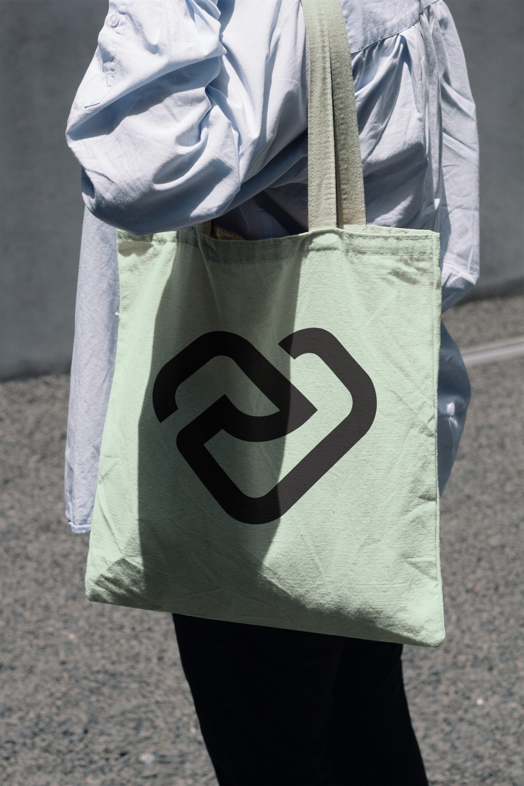 aiai_case_mockup_totebag_03